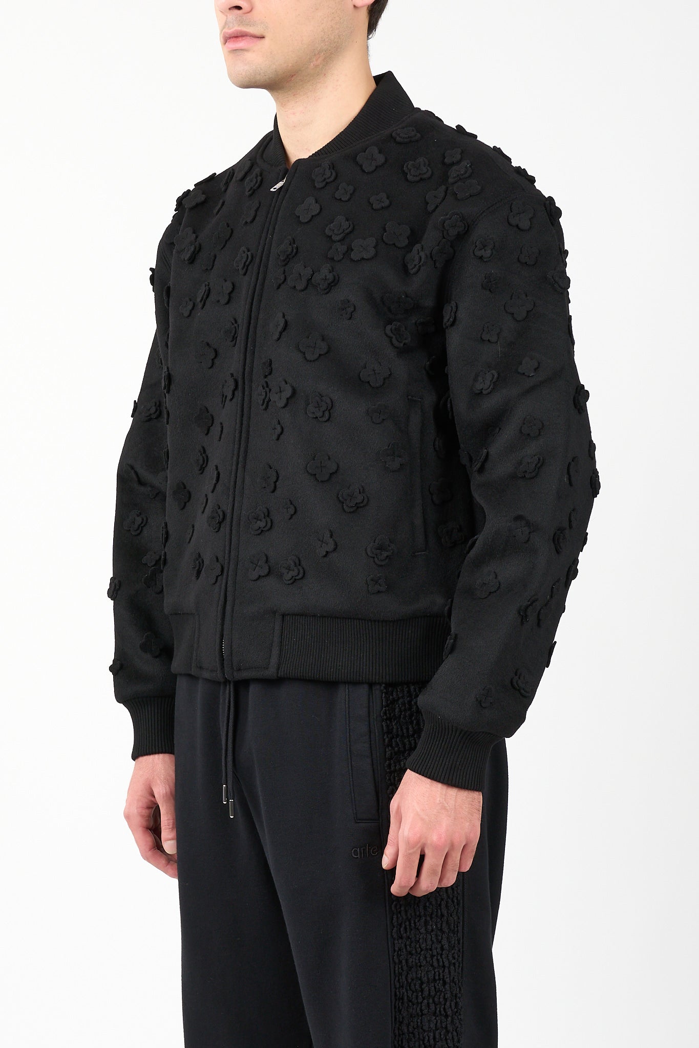 Bomber flower wool