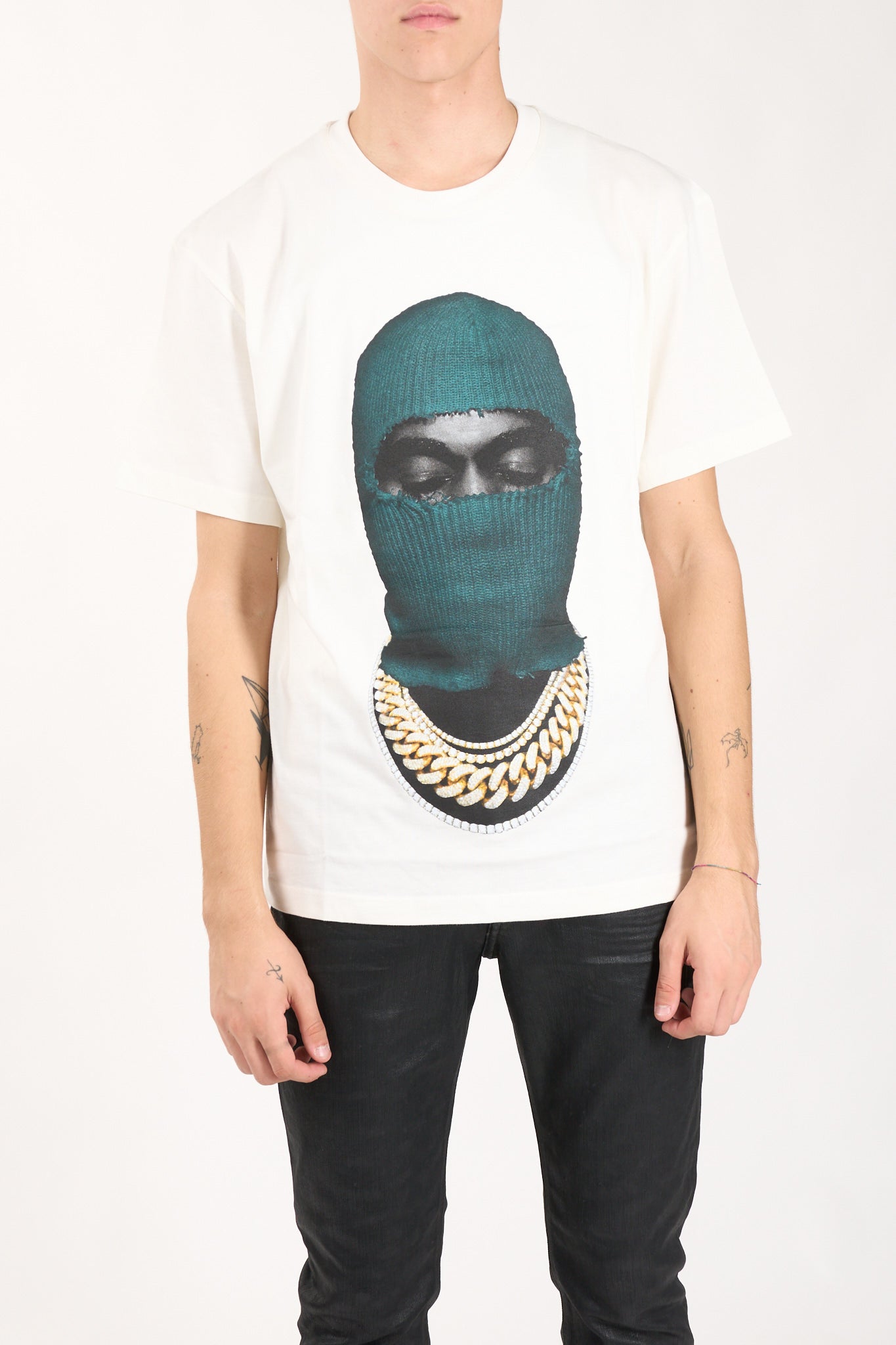 T-shirt mask20