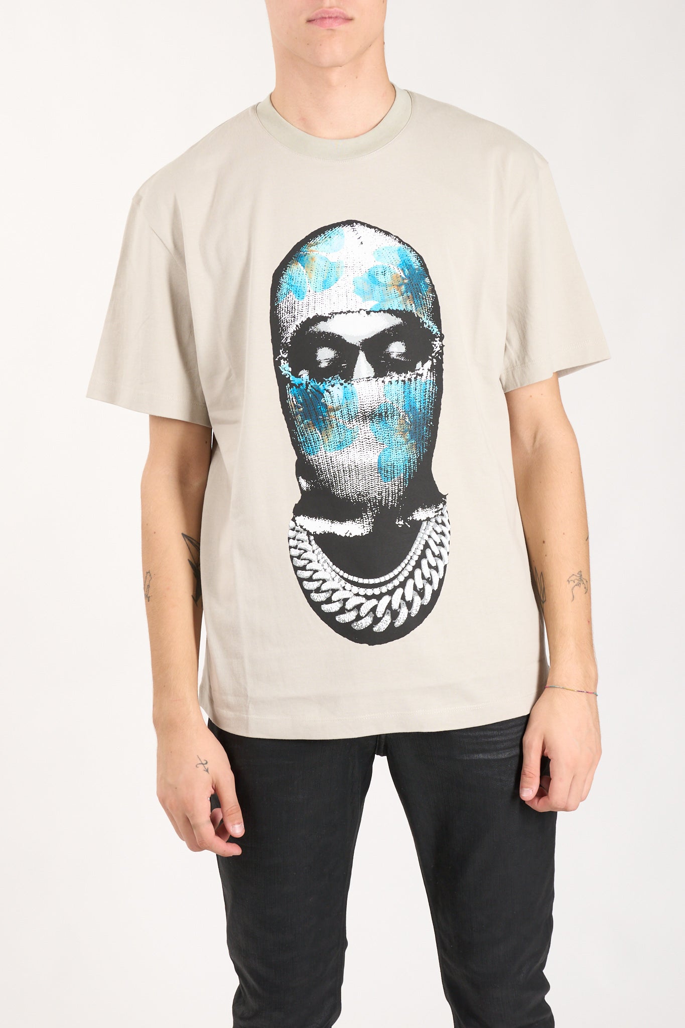 T-shirt mask petali