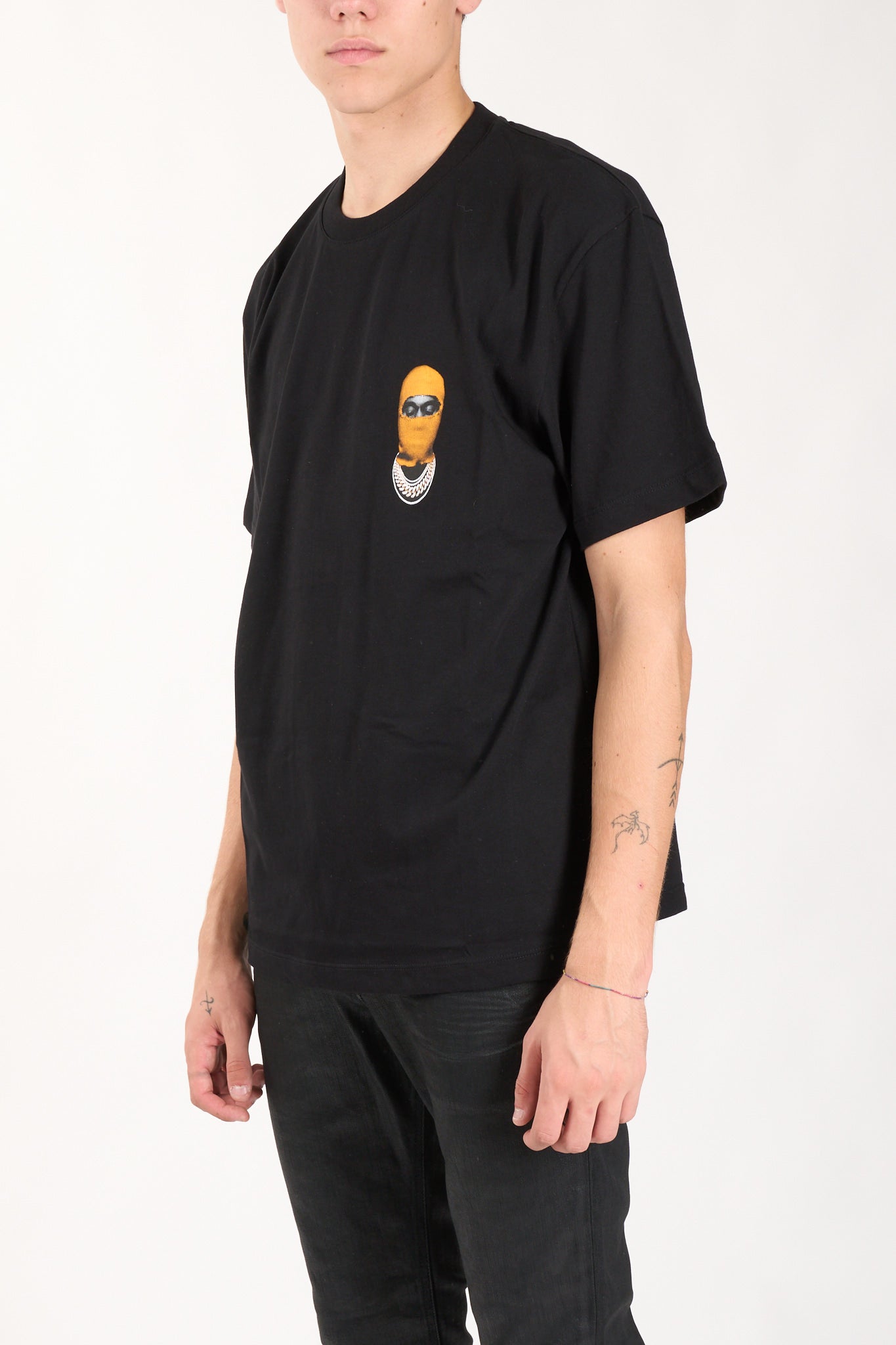 T-shirt small mask