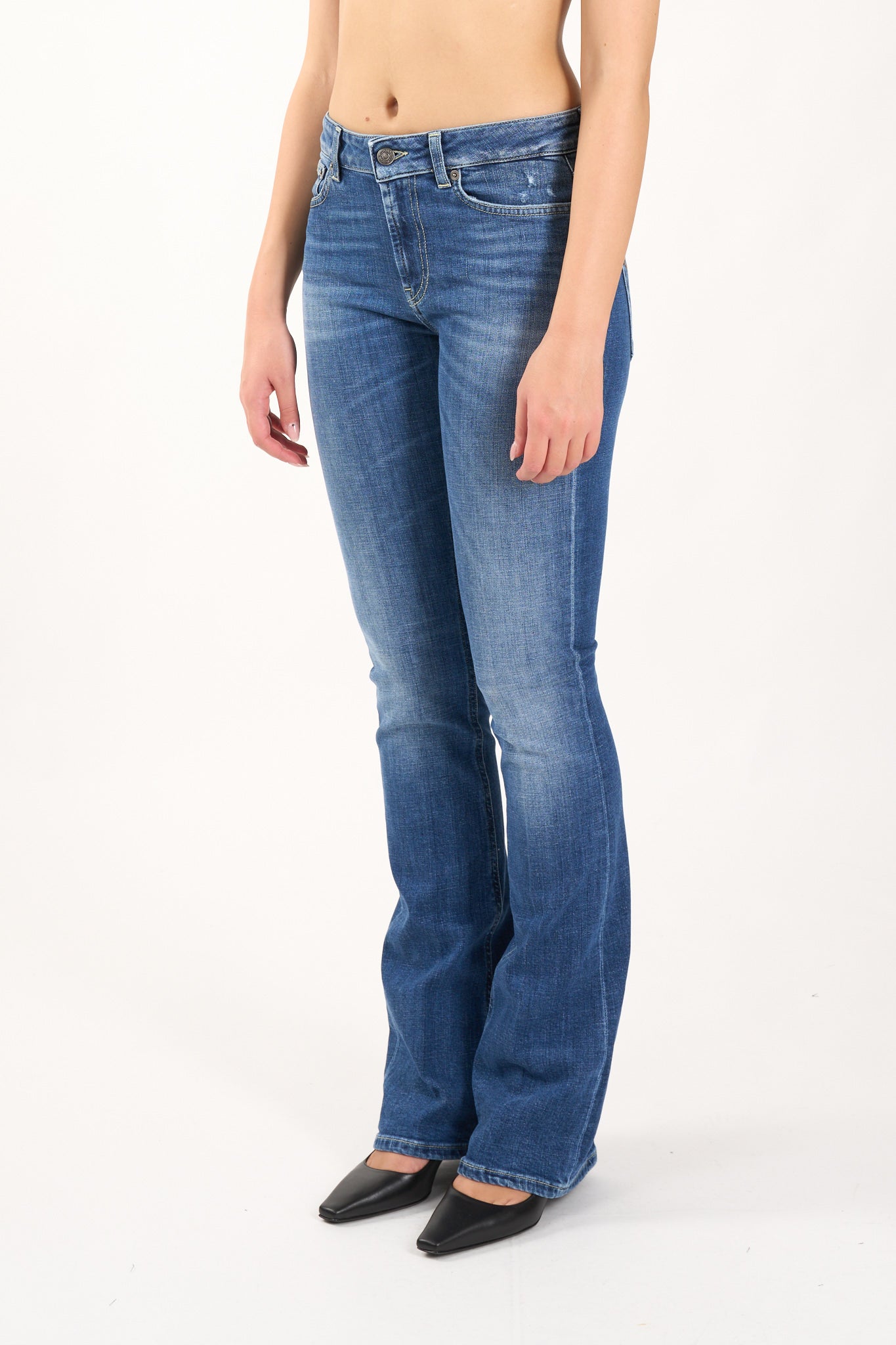 jeans a zampa modello new lola