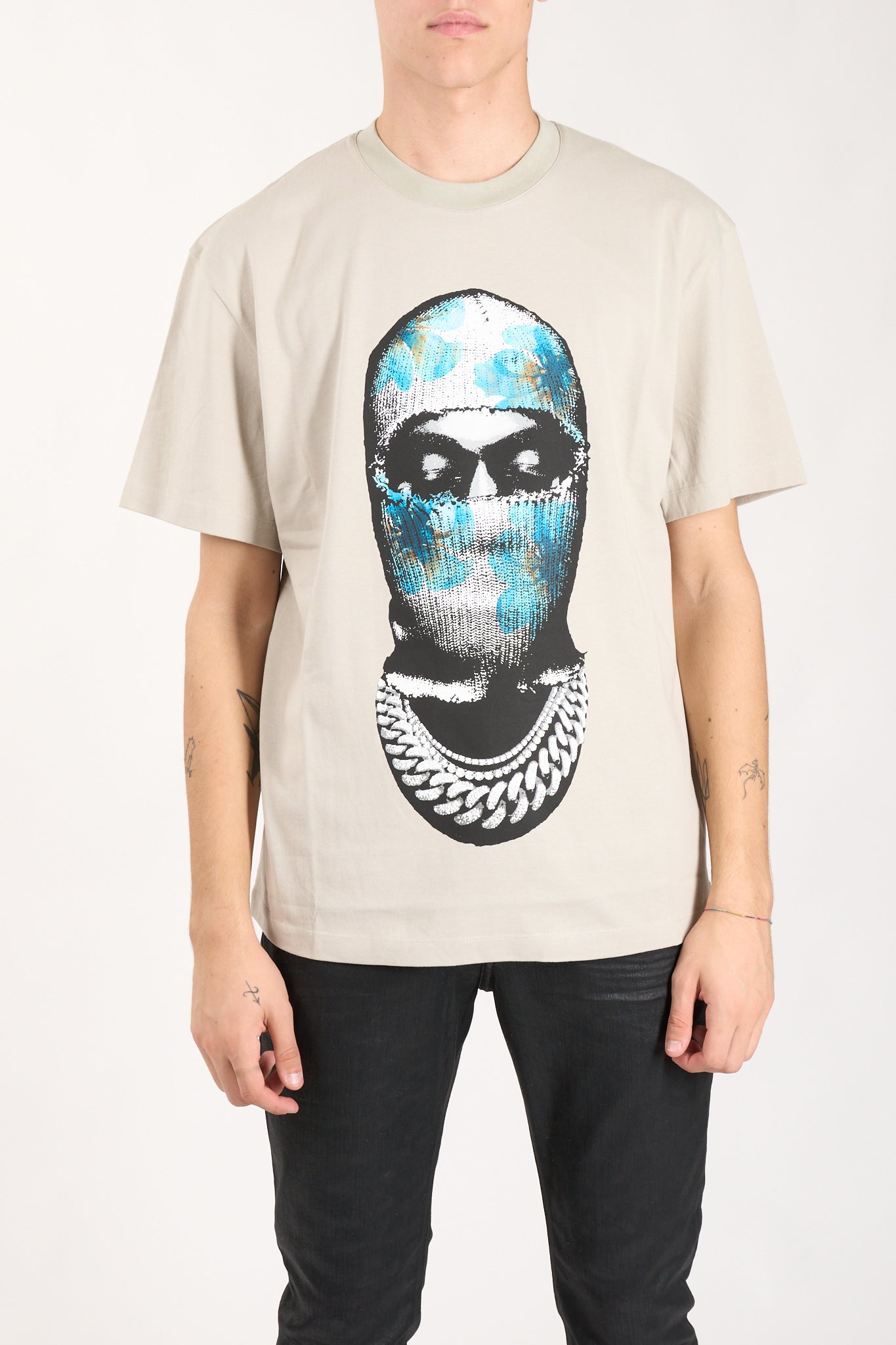 T-shirt mask petali