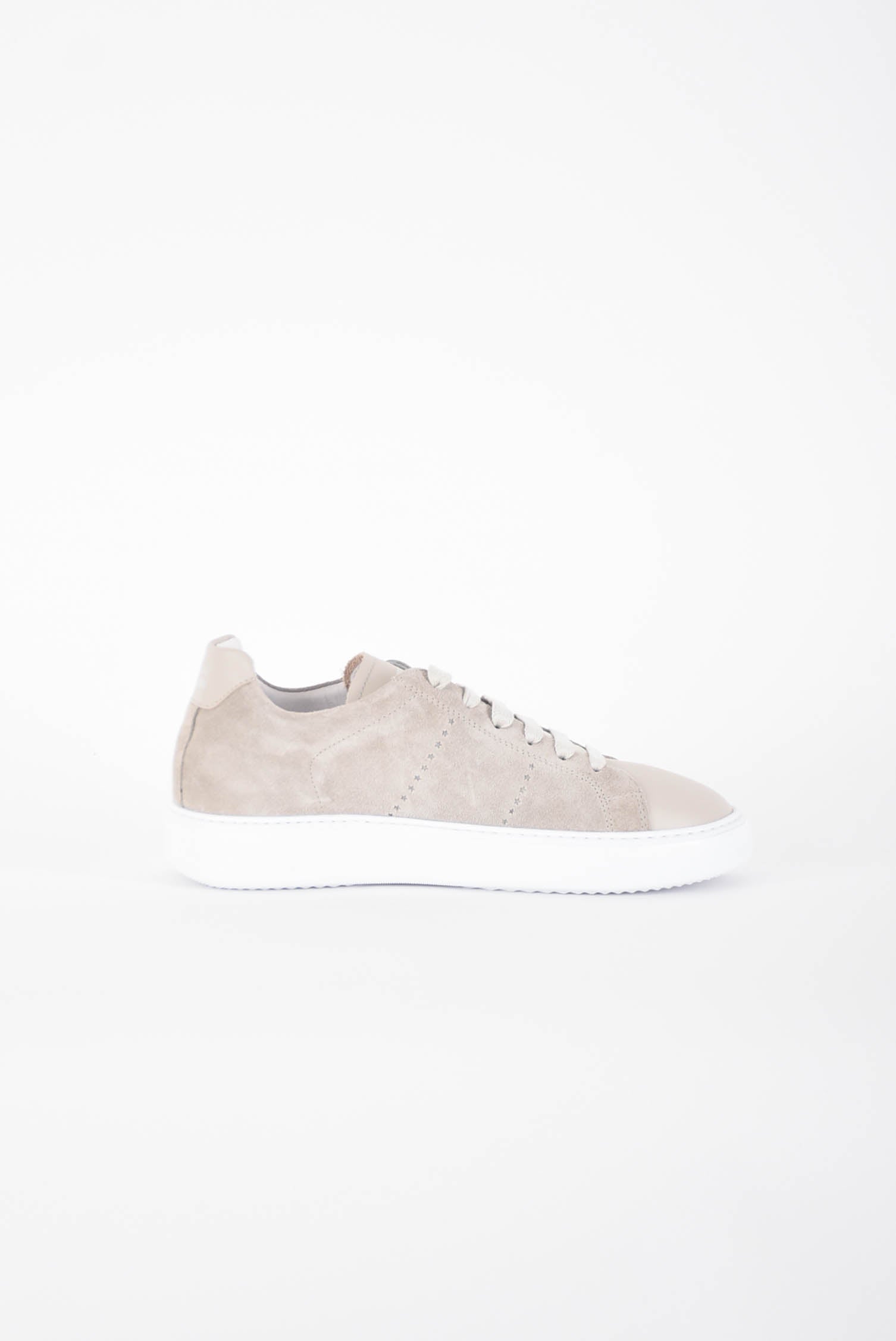 NATIONAL STANDARD Sneakers in suede