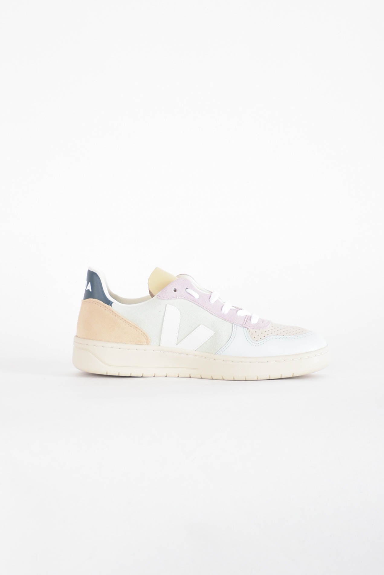 VEJA sneakers in pelle modello v-10